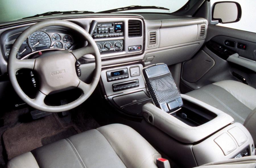  GMC Yukon 2000 года  (фото 12 из 51)